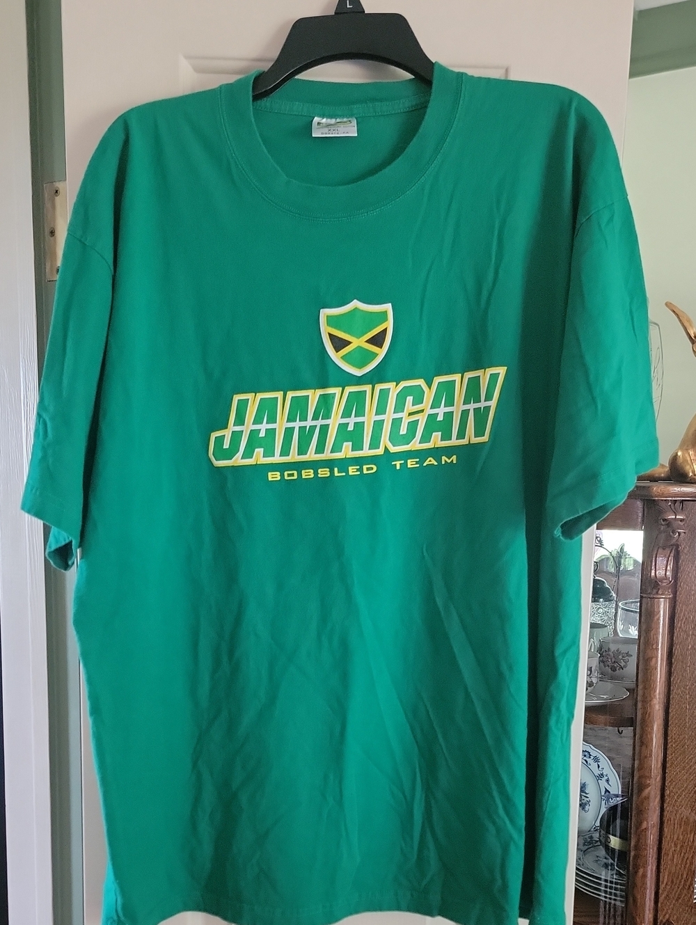 Jamaican Bobsled Team Official Shirt  XXL. Like New! 100% Cotton Preshrunk